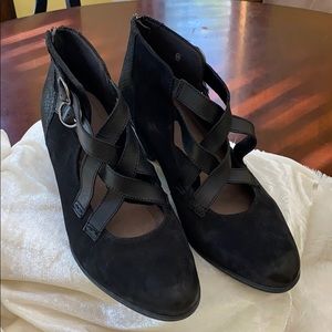 Earth Leather and Suede Shoe Booties